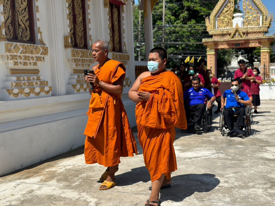 กิจกรรมส่งเสริมวันสำคัญทางพุทธศาสนา นำนักเรียนประกอบพิธีเวียนเทียนเนื่องใน #วันวิสาขบูชา 